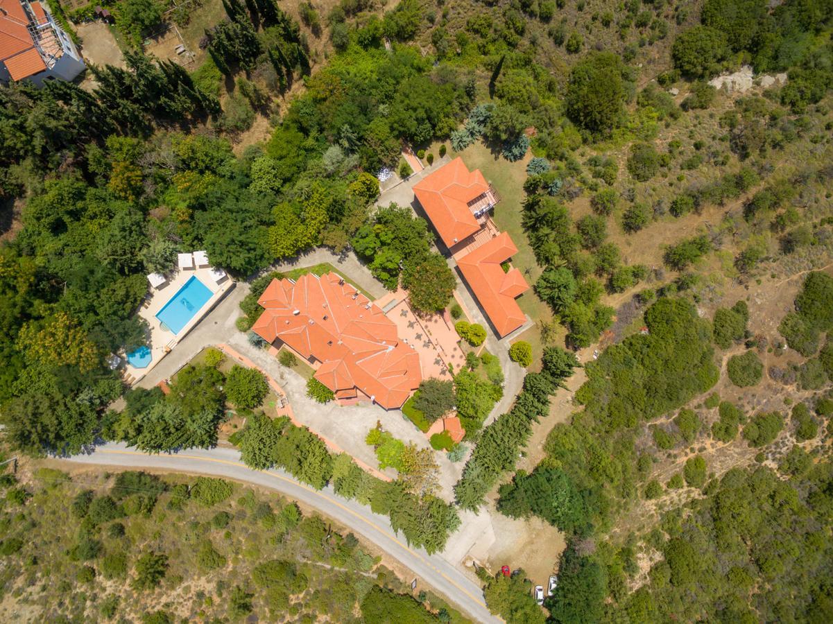 Отель Filosxenia Roxani Country House Марония Экстерьер фото